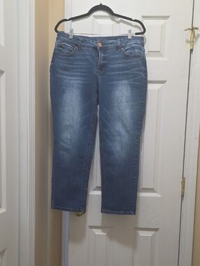 Time and Tru Women's Dark Wash Cropped Jeans